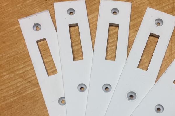 Aluminium gelakt 4mm dik.